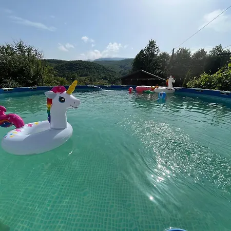 Bed & Breakfast приватна дикий мед *