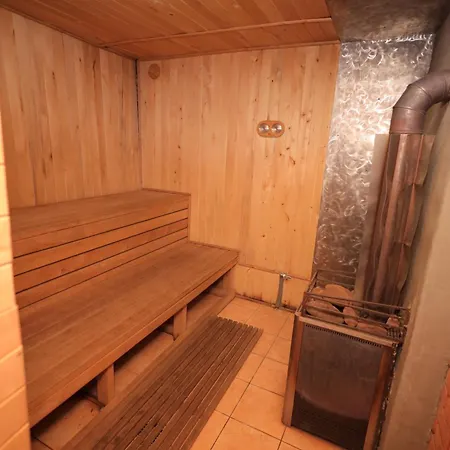 приватна дикий мед Panzió Dombostelek