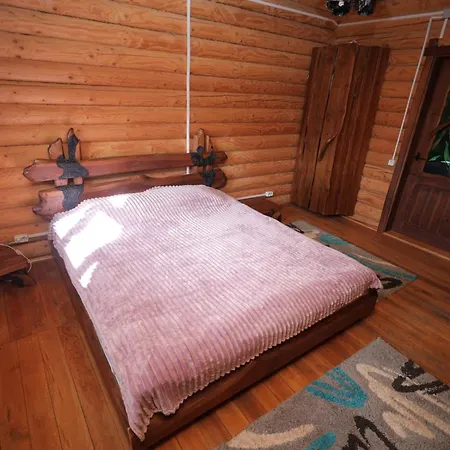 Panzió приватна дикий мед *